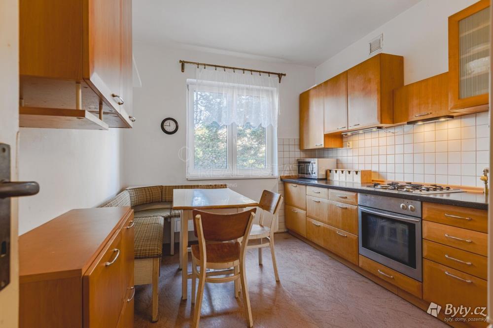 Prodej bytu 2+1 64 m², Sečská · Strašnice