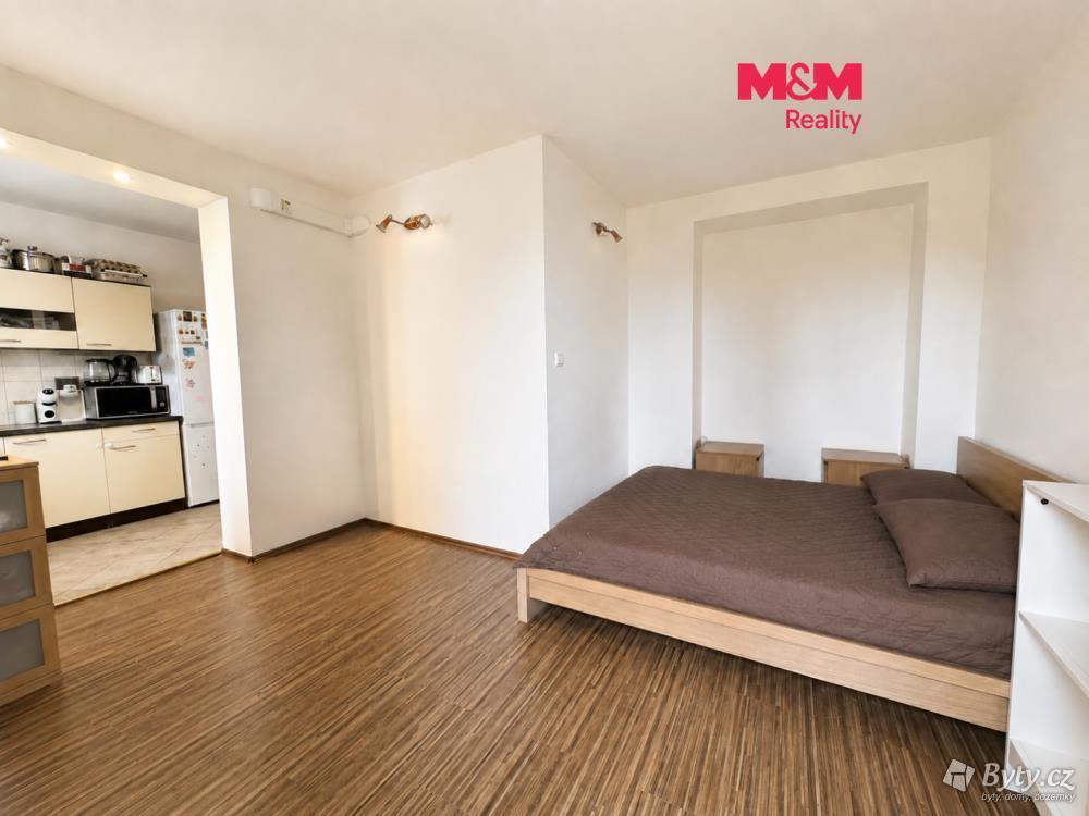 Pronájem bytu 1+kk 25 m², Mimoň