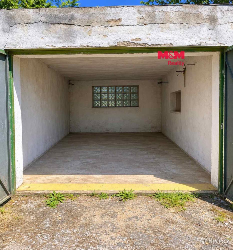 Prodej garáže 20 m², Glinkova · Dejvice