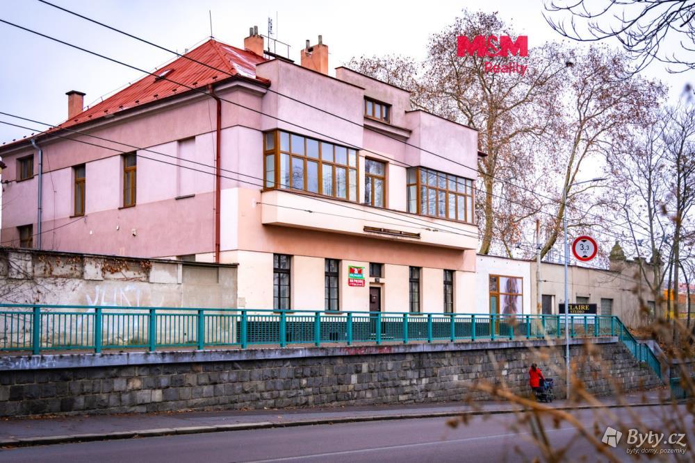 Pronájem komerčního prostoru 150 m², Jana Palacha · Pardubice