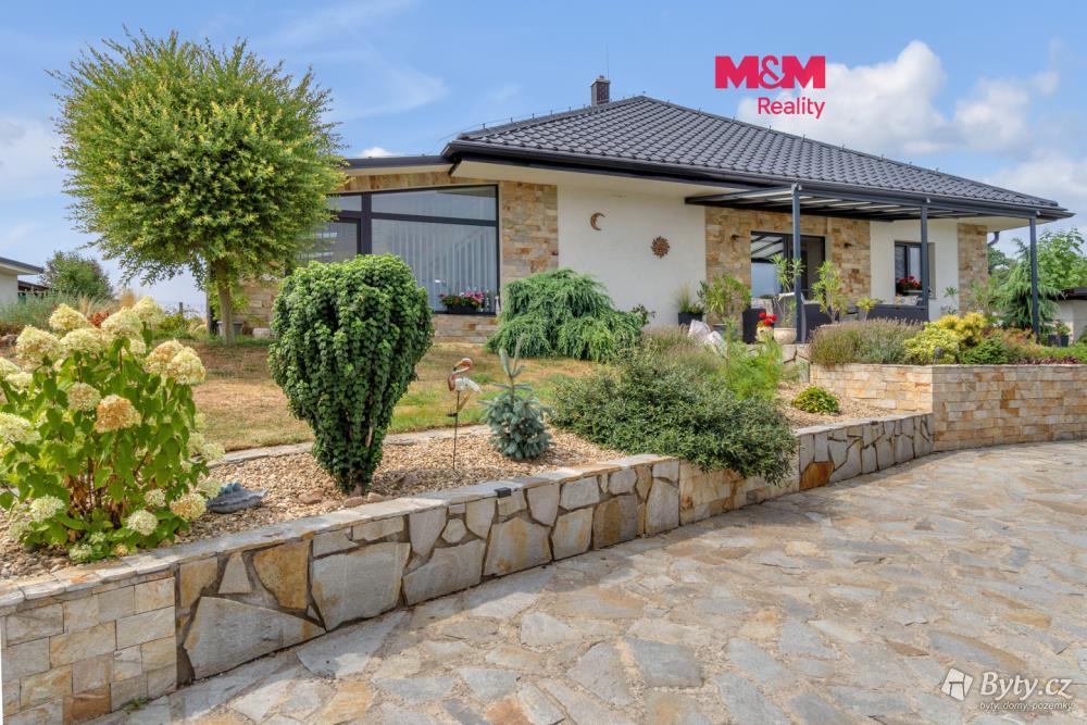 Prodej domu 175 m², Malobratřice · Kněžmost