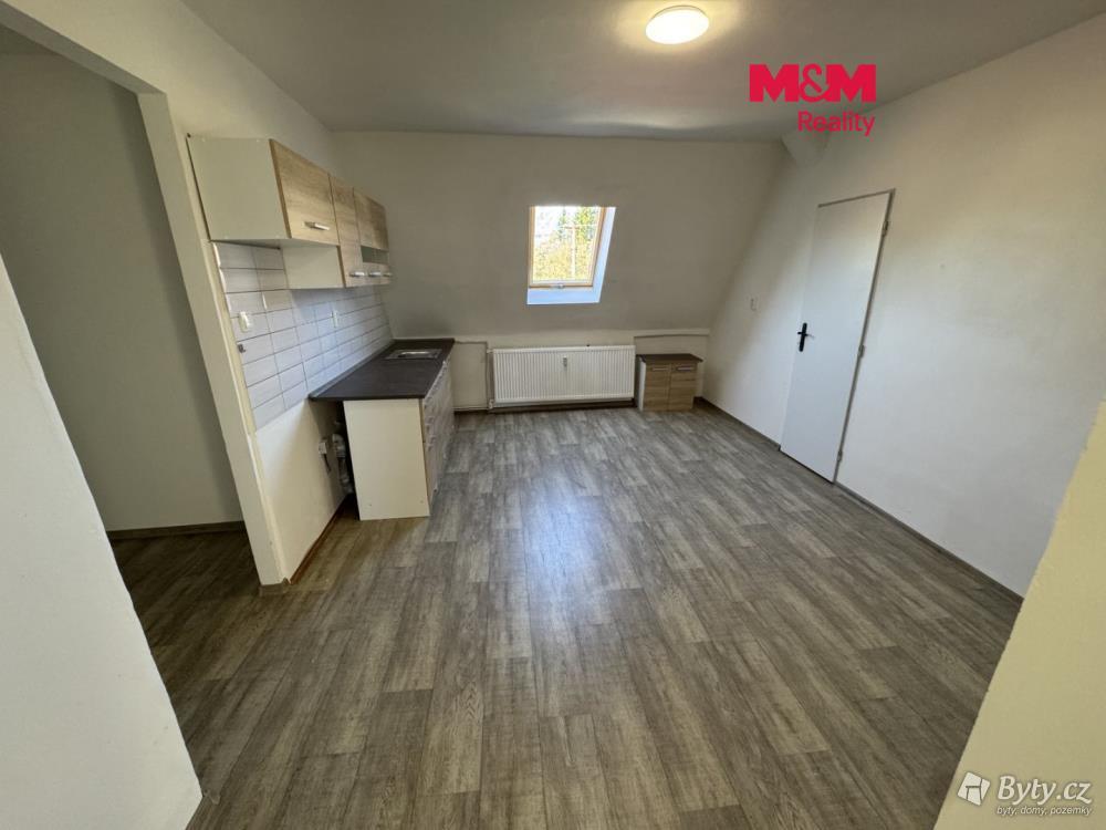 Prodej bytu 2+1 89 m², Falknov · Kytlice