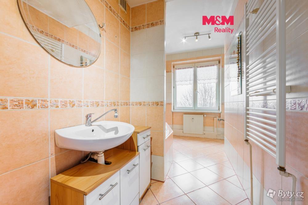 Prodej bytu 3+1 84 m², Bukovany