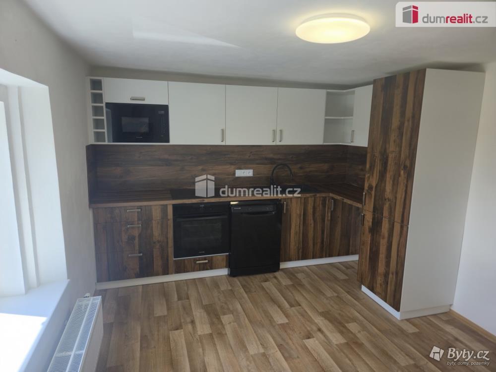 Pronájem bytu 3+1 86 m², Zavadilská · Všejany