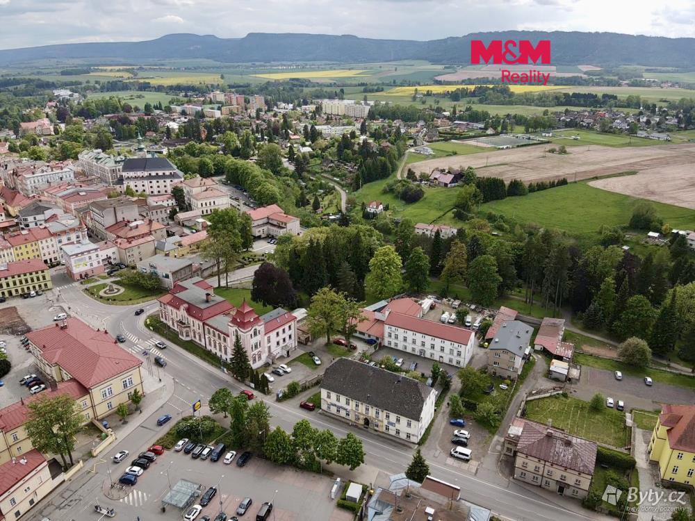 Prodej domu 1243 m², Broumov