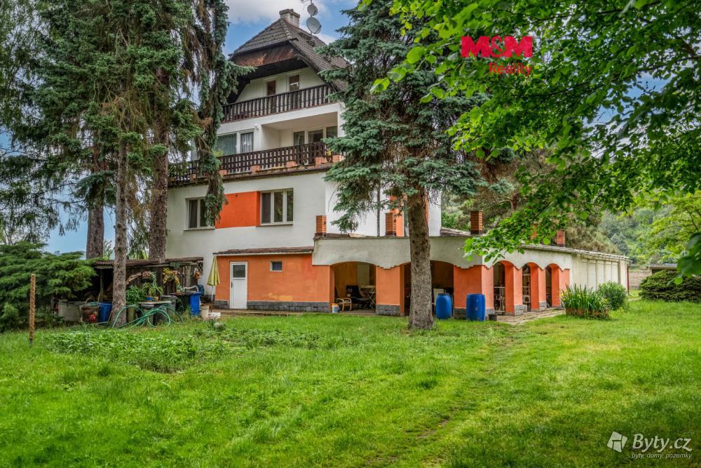Prodej domu 370 m², Dolany u Prahy · Dolany nad Vltavou