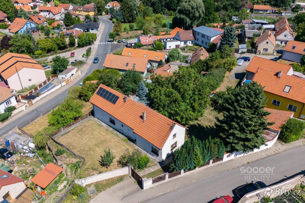Prodej domu 1466 m², Zápy