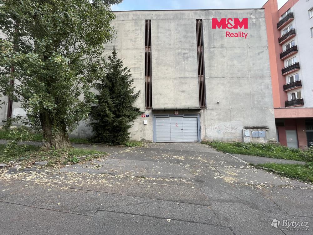 Pronájem garáže, Voroněžská · Vinohrady