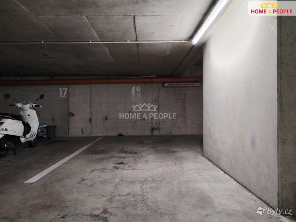 Prodej garáže 5 m², Mladých Běchovic · Běchovice