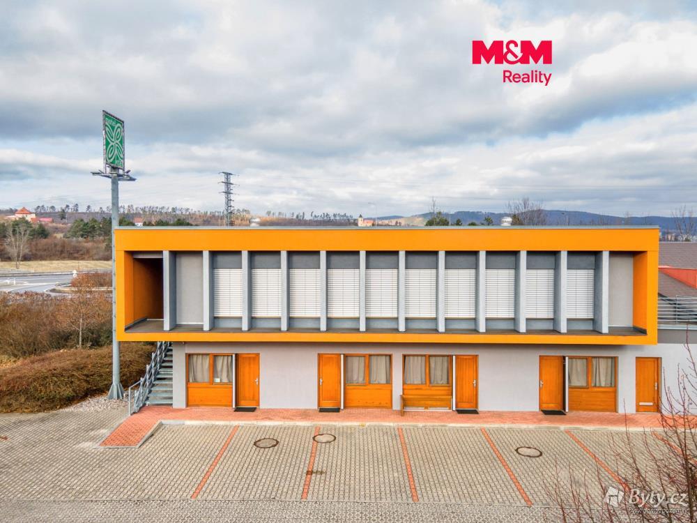 Prodej bytu 1+kk 24 m², Pod Dálnicí · Počaply · Králův Dvůr