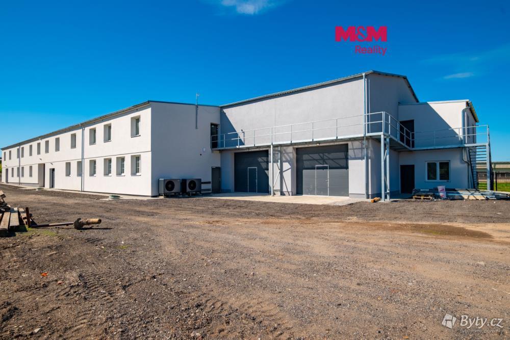 Pronájem komerčního prostoru 129 m², Radošovice
