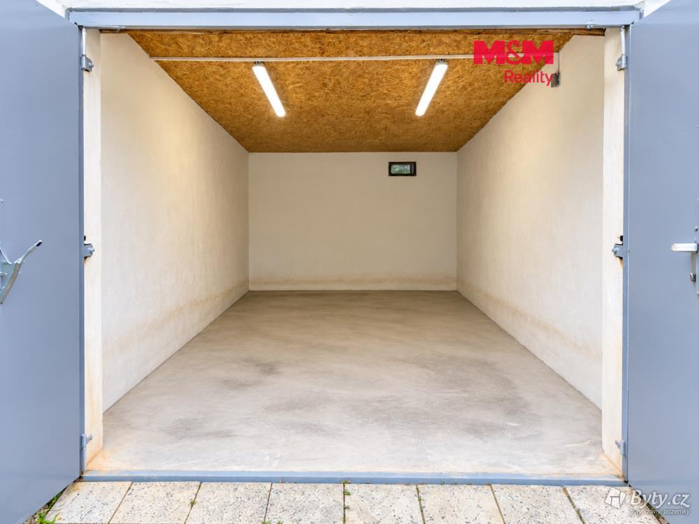 Pronájem garáže 19 m², Jablonského · Plzeň