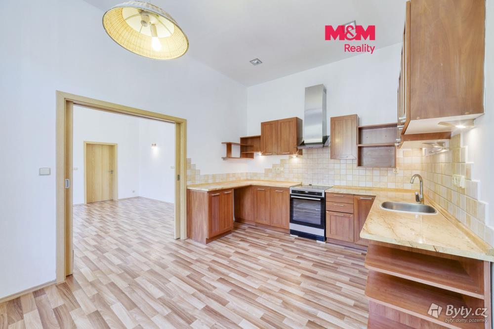 Pronájem bytu 2+1 61 m², Hlavní třída · Mariánské Lázně
